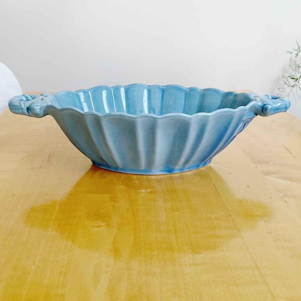 Vintage Blue Glazed Ceramic Centerpiece Bowl Leaf Handle MCM Console Bowl - Picture 16 of 16